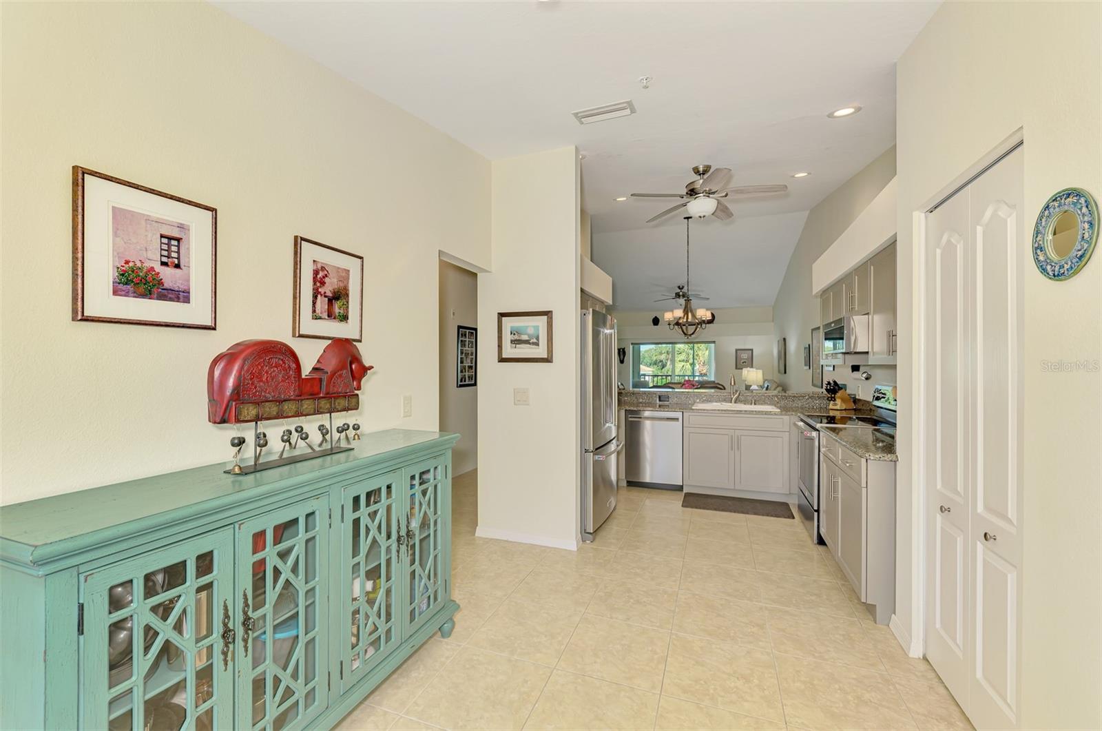 9470 HIGH GATE DR #2225, SARASOTA, FL, 34238