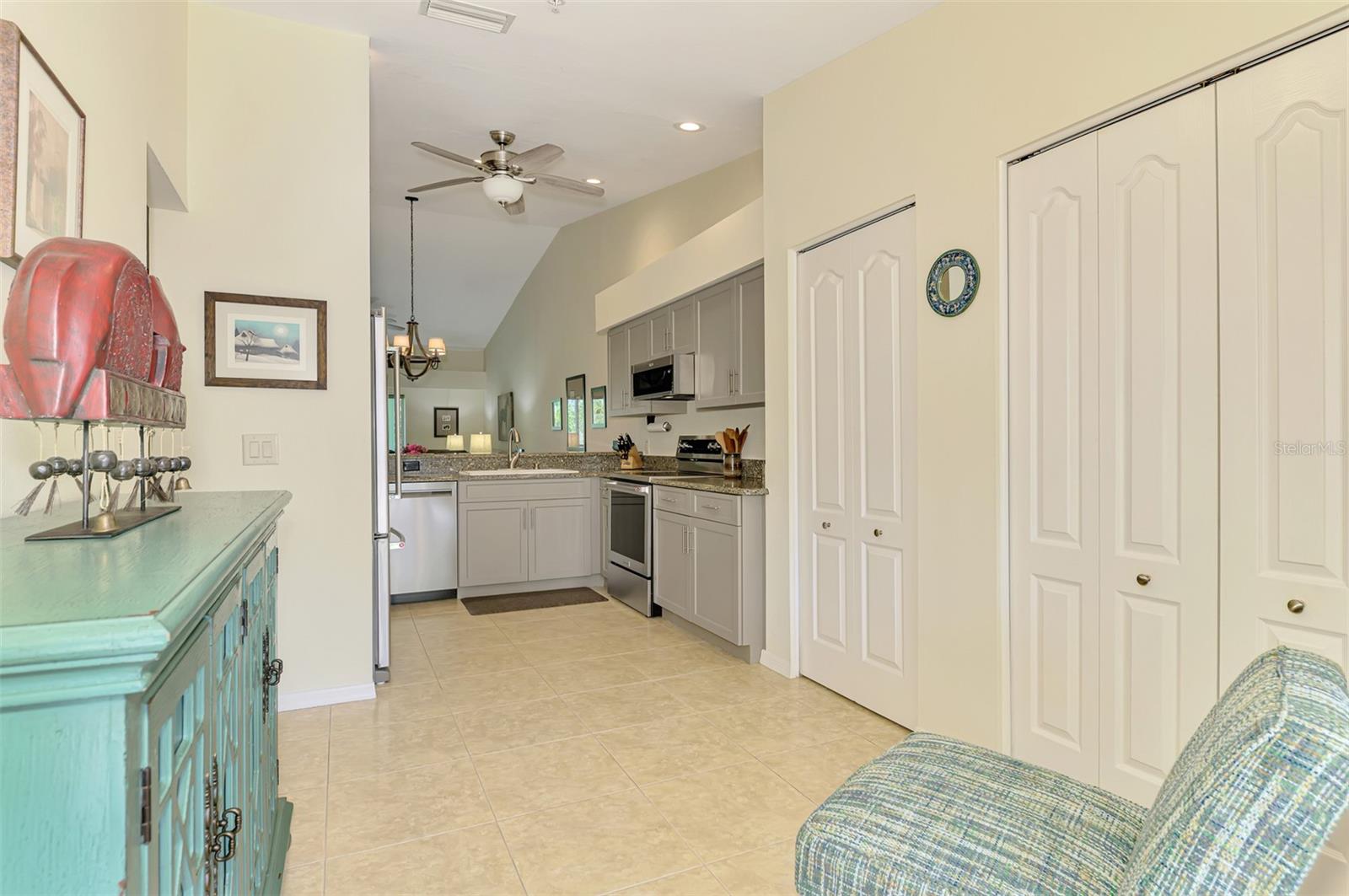 9470 HIGH GATE DR #2225, SARASOTA, FL, 34238