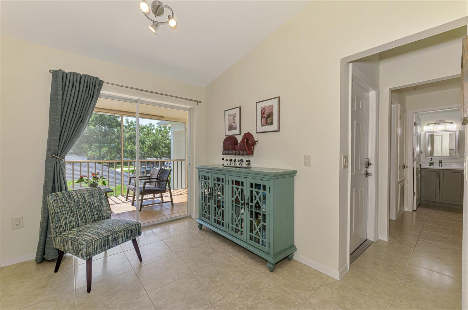 9470 HIGH GATE DR #2225, SARASOTA, FL, 34238