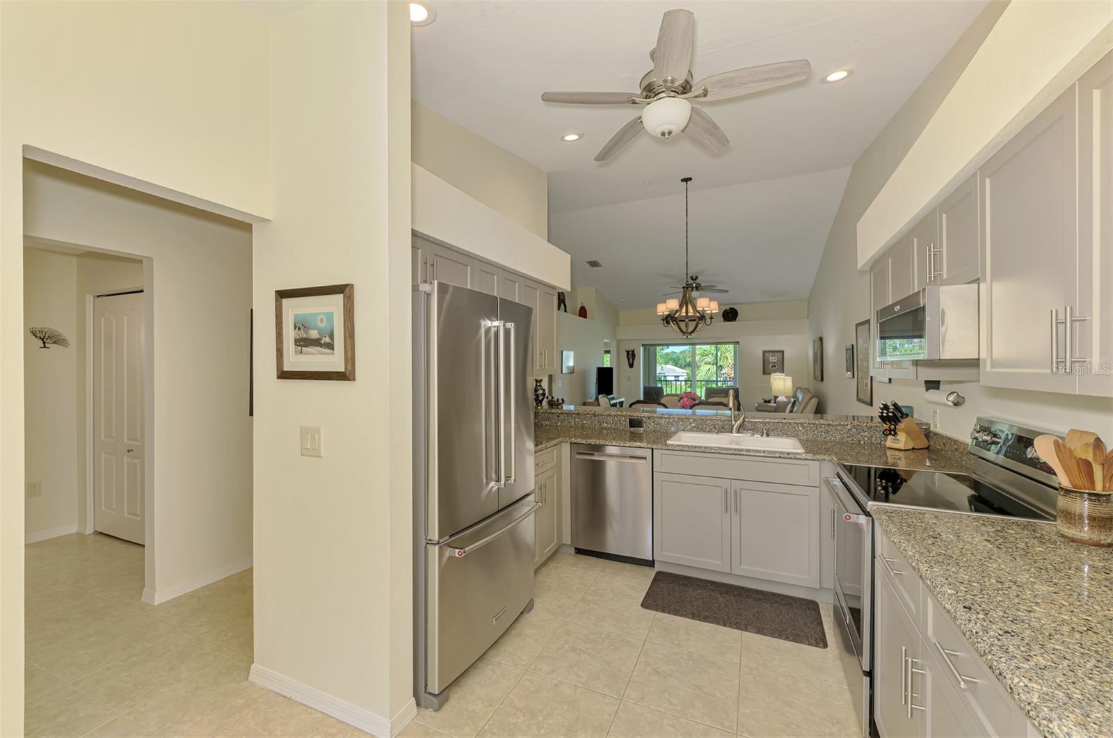 9470 HIGH GATE DR #2225, SARASOTA, FL, 34238