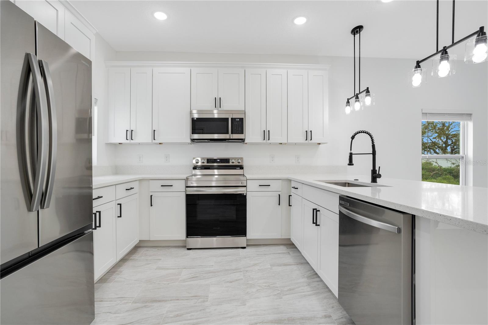 1334 SALISBURY DR, WINTER HAVEN, FL, 33881