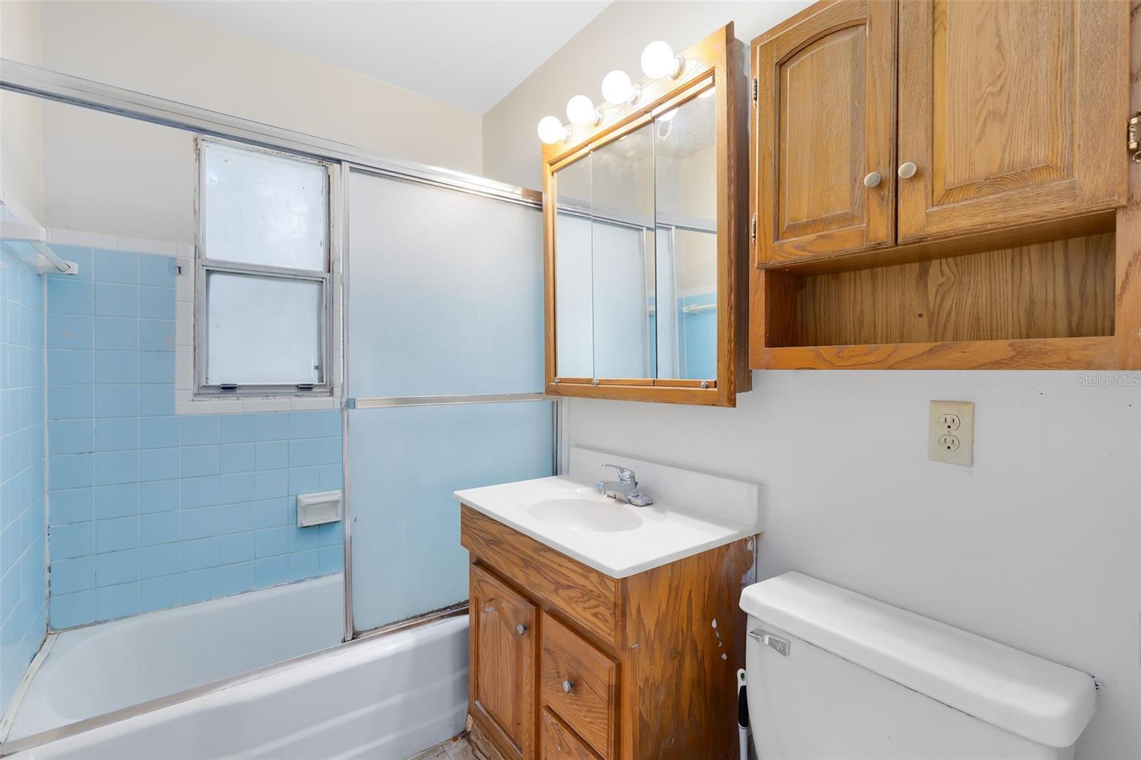 226 S APOLLO DR, APOPKA, FL, 32703