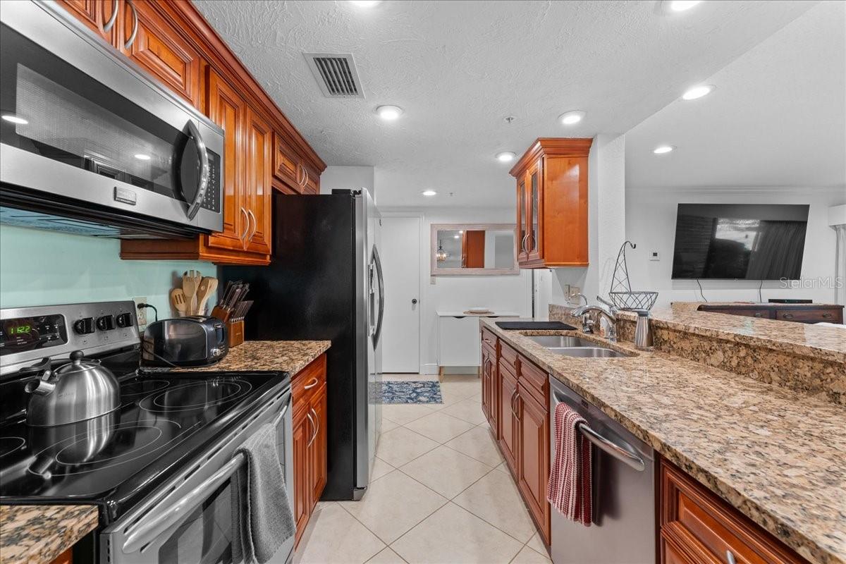 36750 US 19 N #24-104, PALM HARBOR, FL, 34684