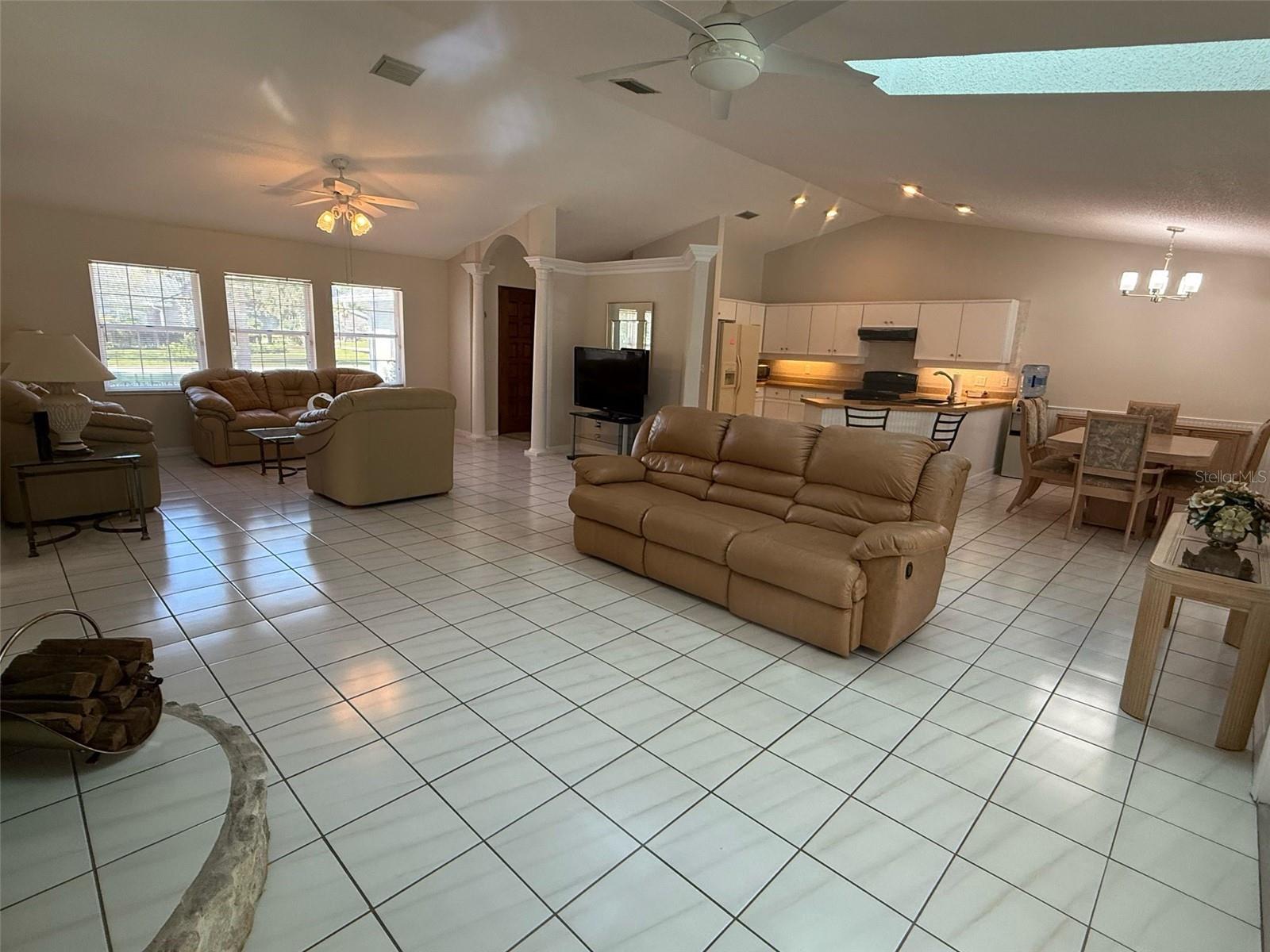 1 WAVES PL, PALM COAST, FL, 32164