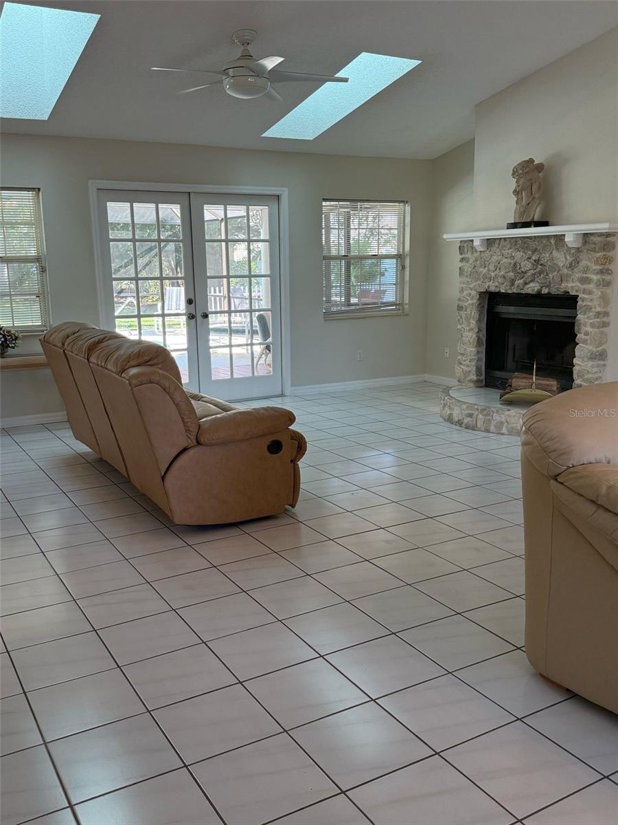 1 WAVES PL, PALM COAST, FL, 32164