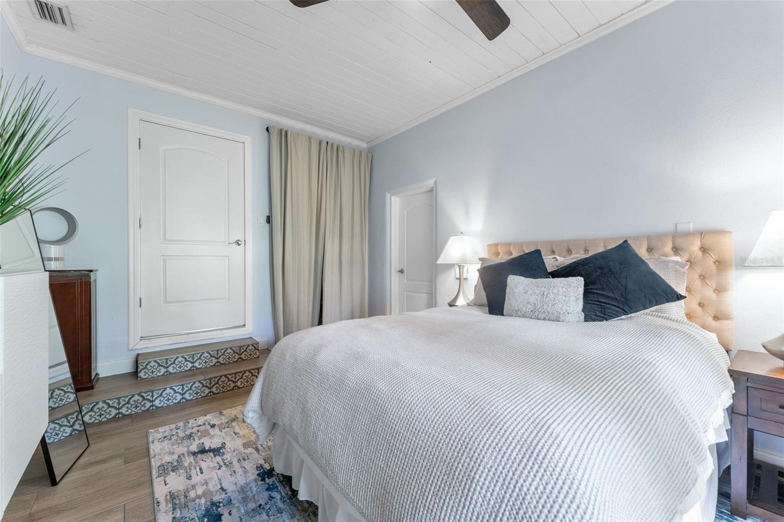 807 W BRADDOCK ST, TAMPA, FL, 33603