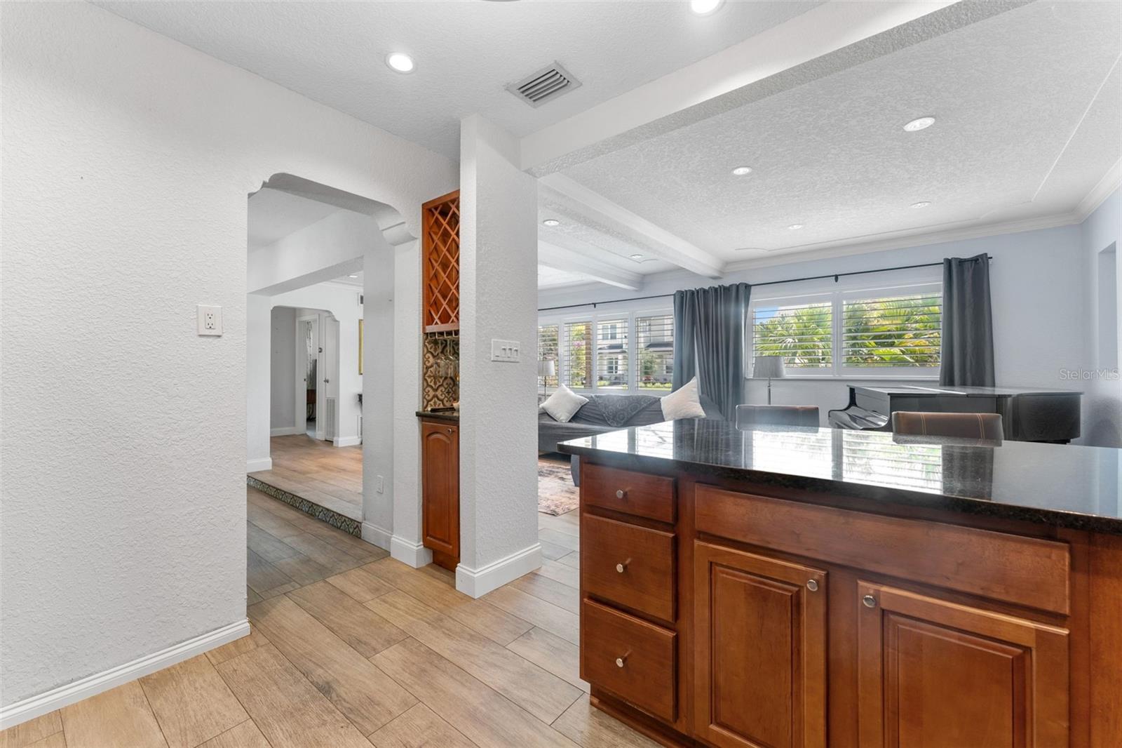 807 W BRADDOCK ST, TAMPA, FL, 33603