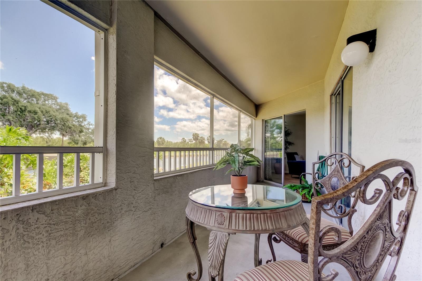 Huge Balcony w/Views of Golf Course