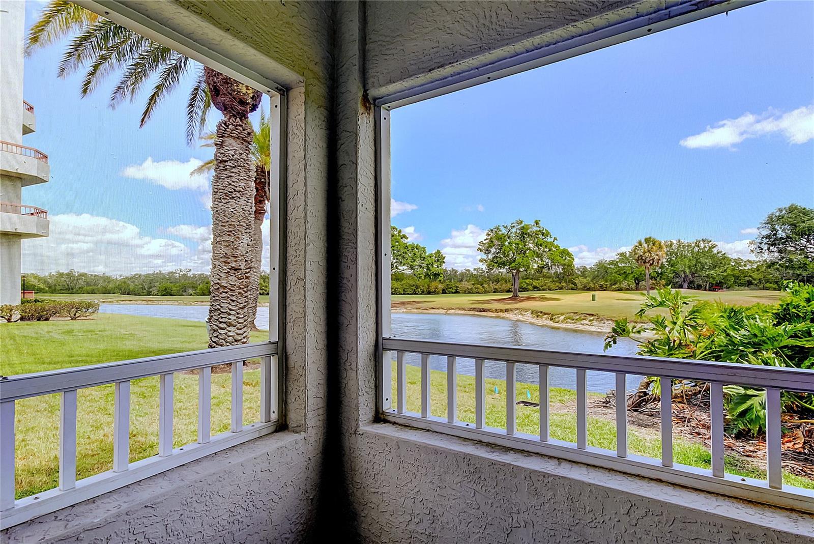 Huge Balcony w/Views of Golf Course