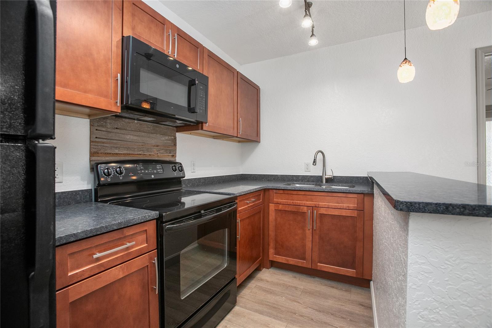 510 E WISCONSIN AVE, ORANGE CITY, FL, 32763