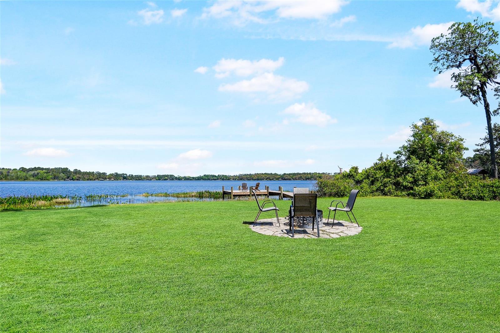 282 RILEY LAKE DR, HAWTHORNE, FL, 32640