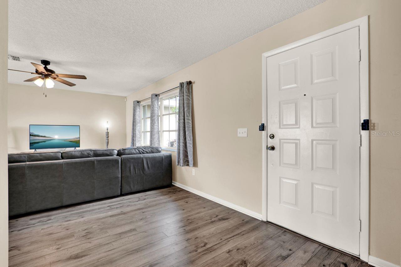 2764 W COVINGTON DR, DELTONA, FL, 32738