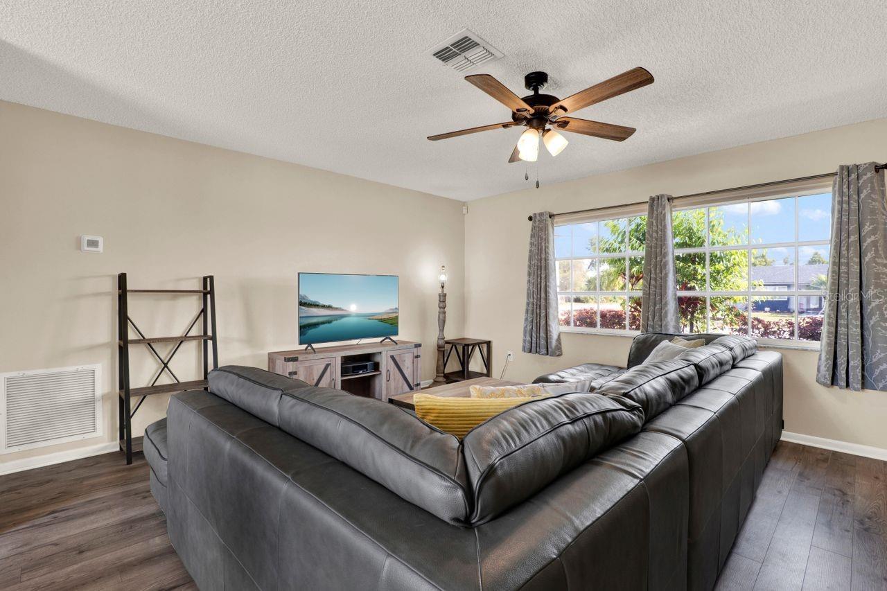 2764 W COVINGTON DR, DELTONA, FL, 32738