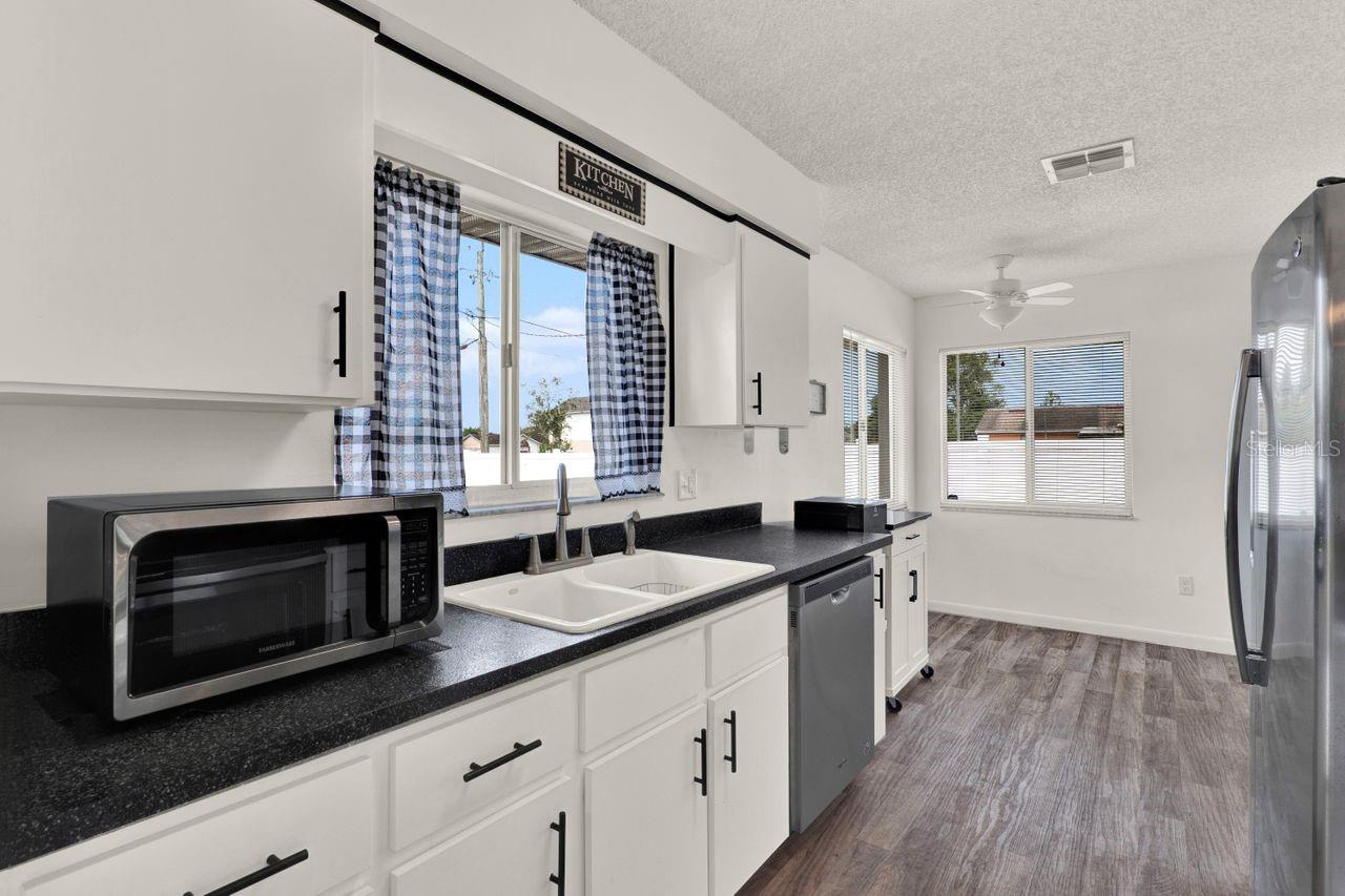 2764 W COVINGTON DR, DELTONA, FL, 32738