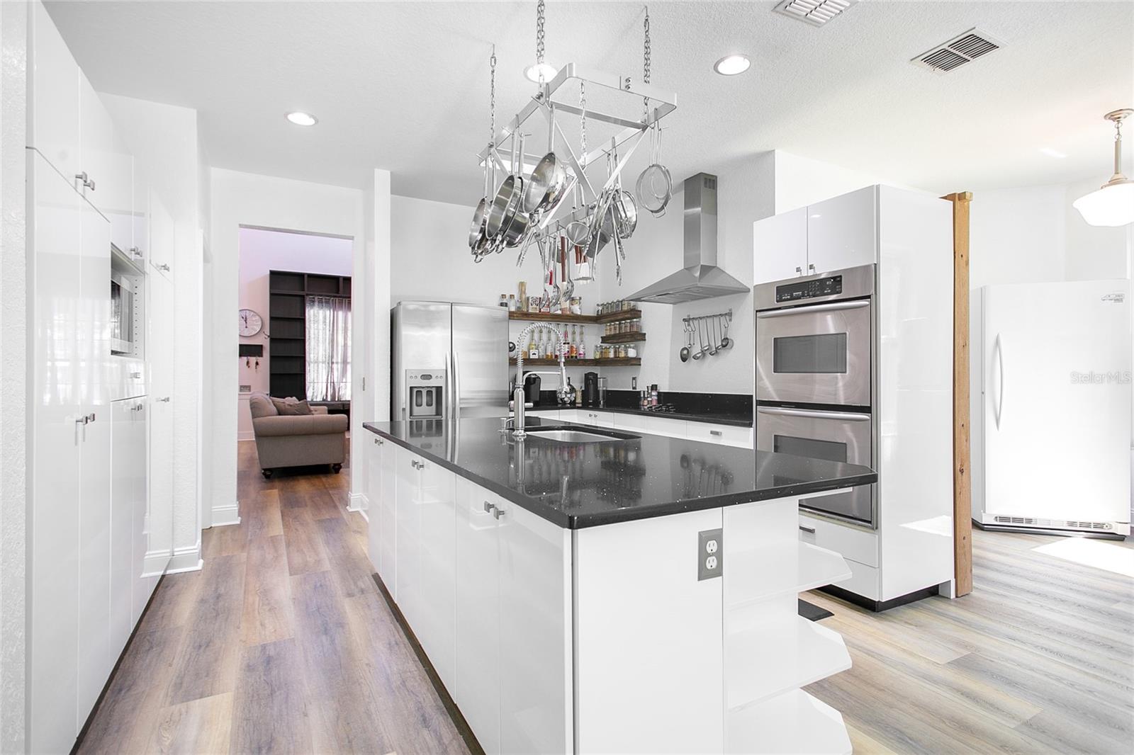 8555 ABBOTSBURY DR, WINDERMERE, FL, 34786