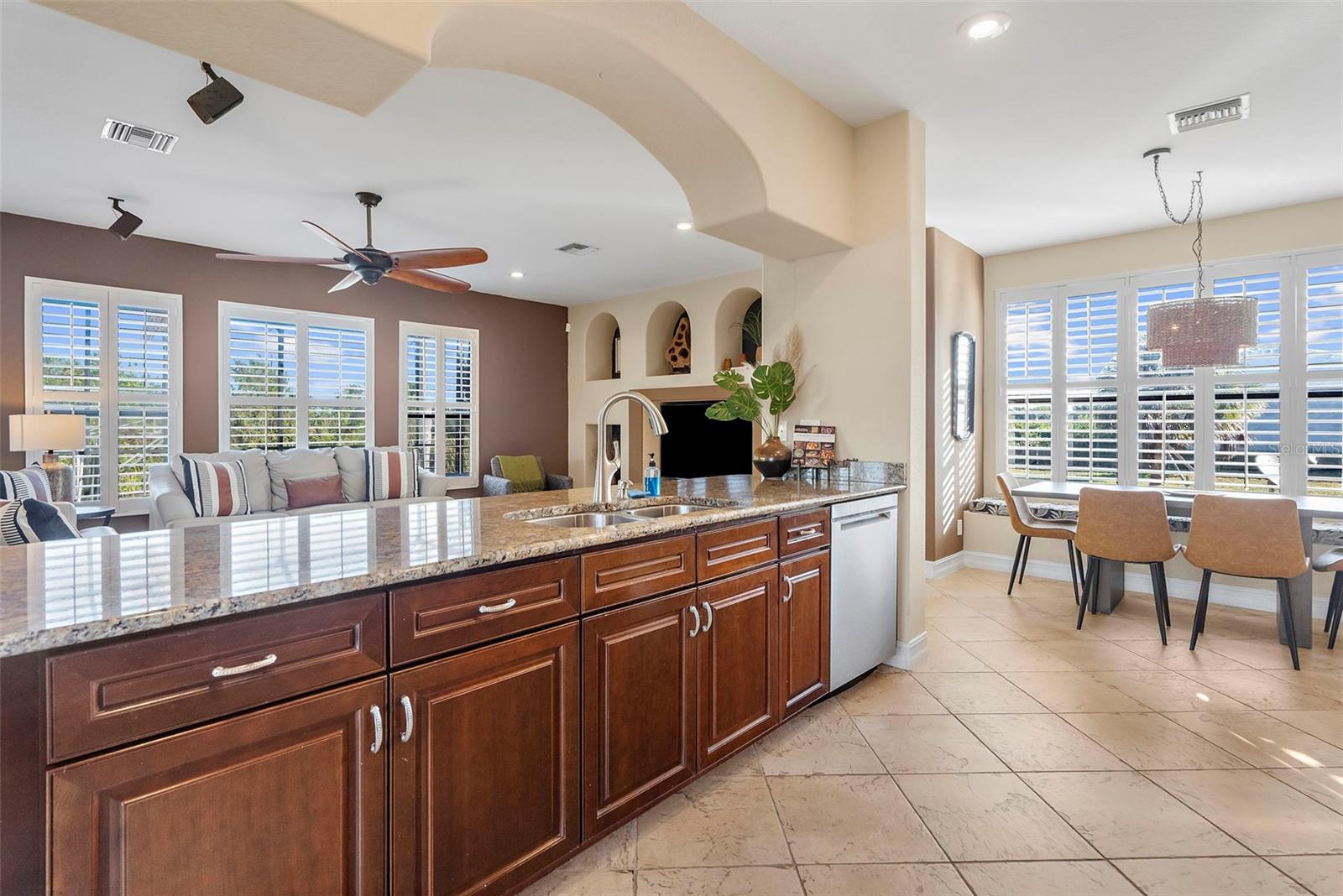 14142 FORT MYERS AVE, PORT CHARLOTTE, FL, 33981