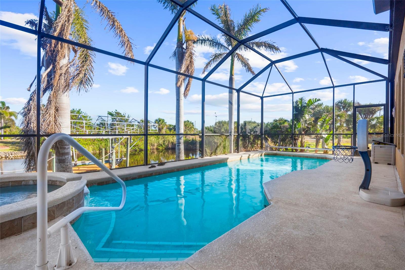 14142 FORT MYERS AVE, PORT CHARLOTTE, FL, 33981