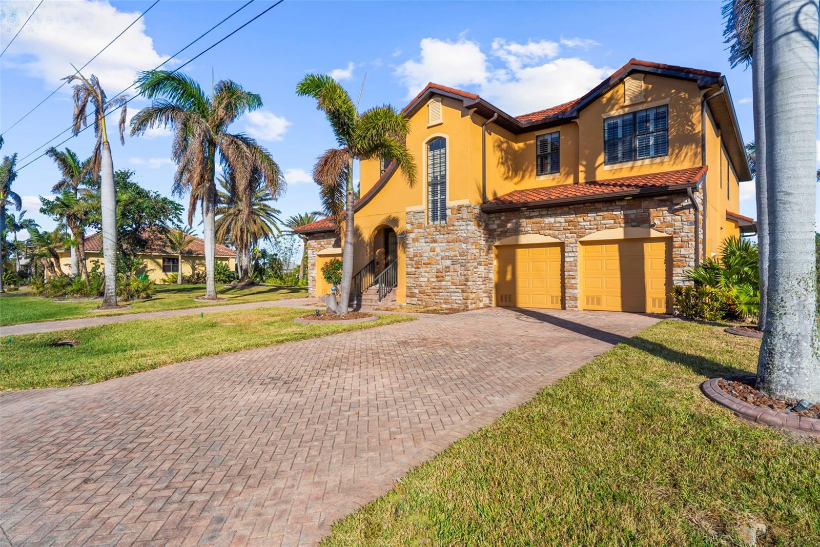 14142 FORT MYERS AVE, PORT CHARLOTTE, FL, 33981