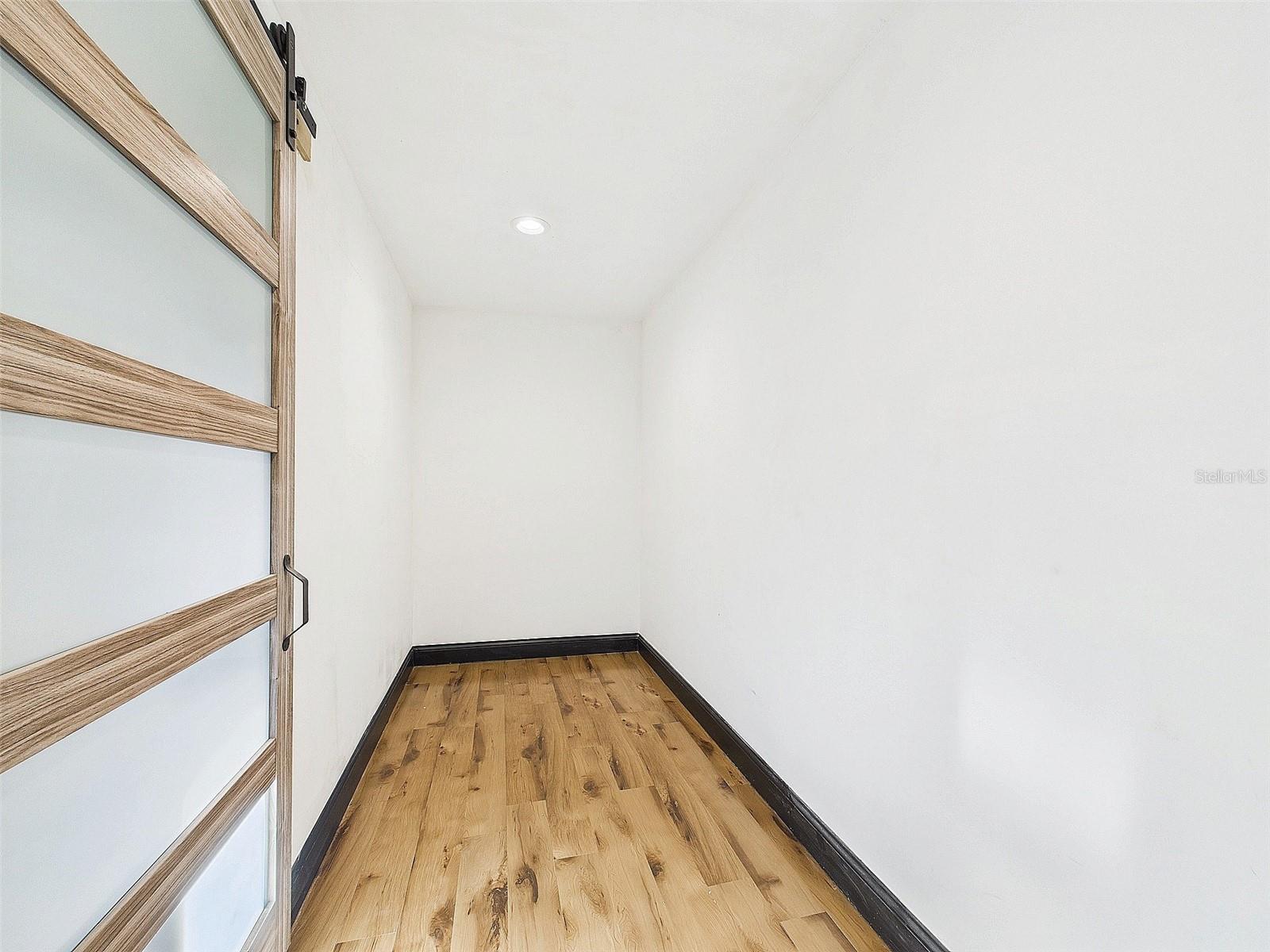 1221 E EMMA ST, TAMPA, FL, 33603