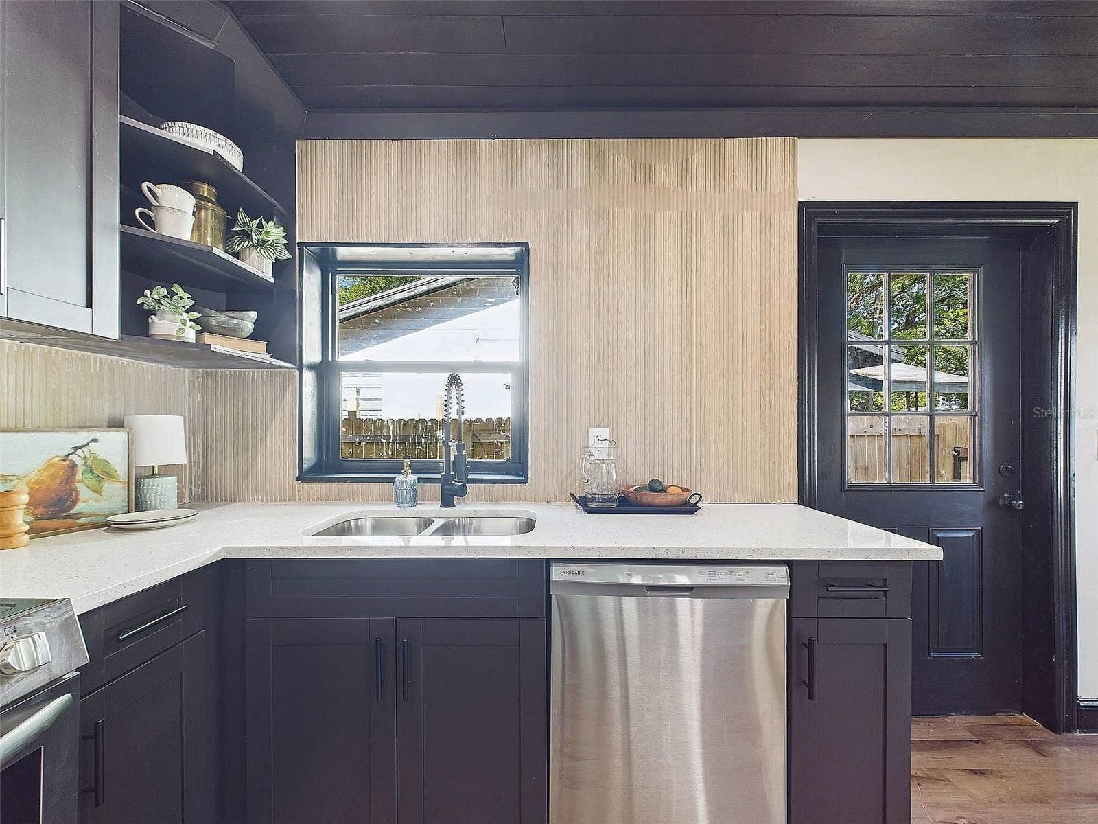 1221 E EMMA ST, TAMPA, FL, 33603