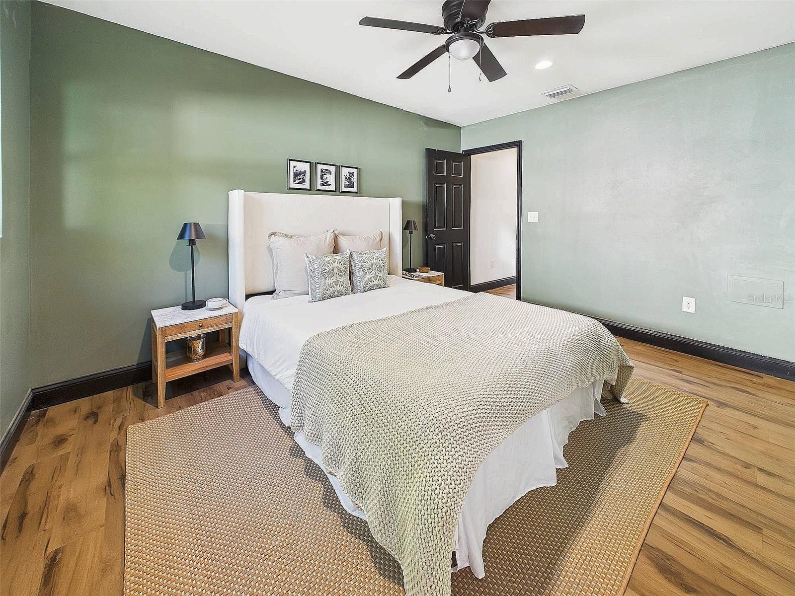 1221 E EMMA ST, TAMPA, FL, 33603