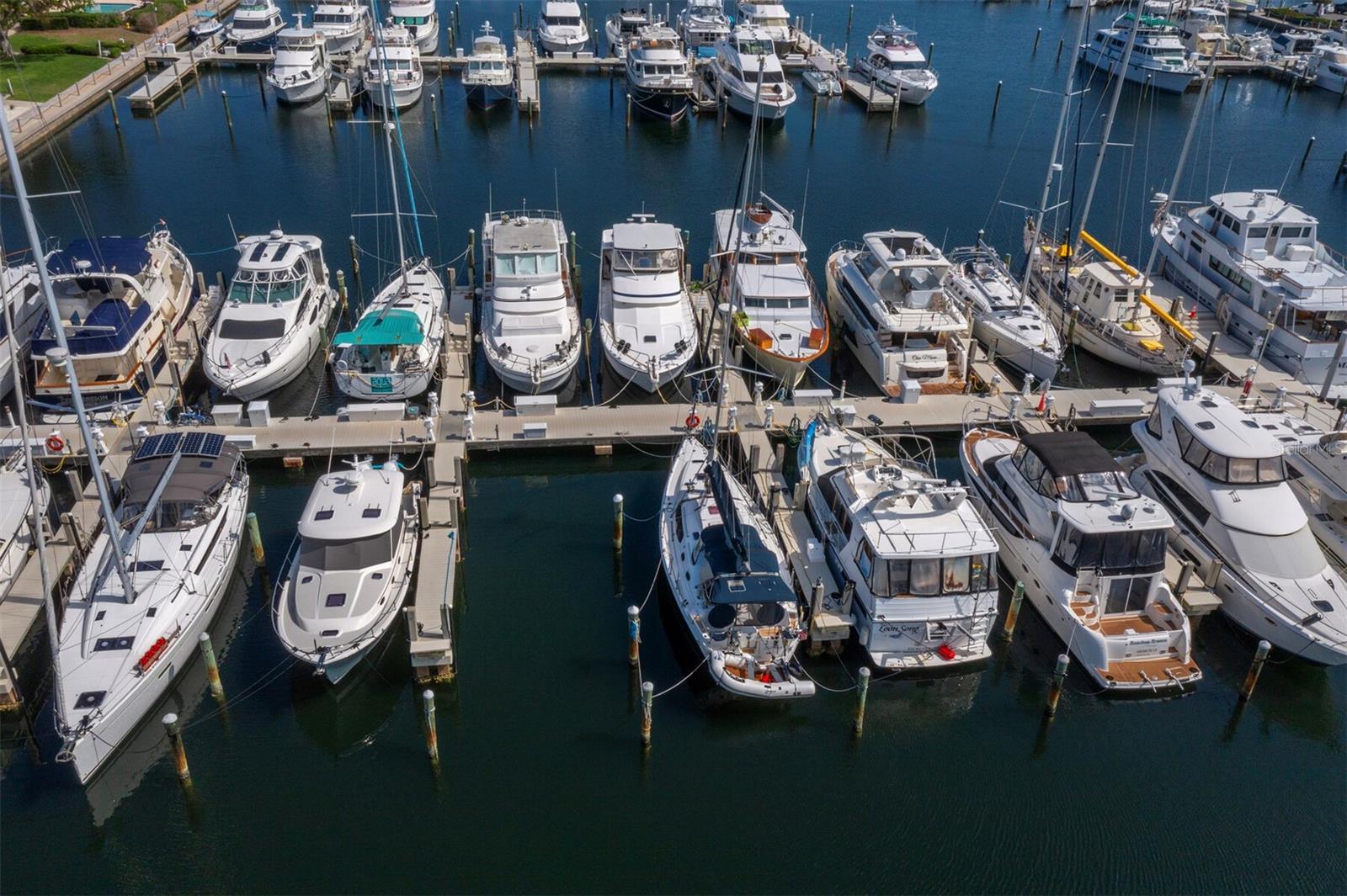 2600 HARBOURSIDE DR #C-12, LONGBOAT KEY, FL, 34228