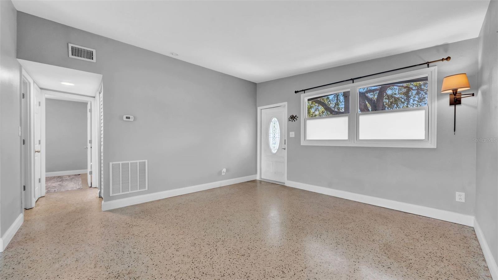 5601 CEDAR ST NE, ST PETERSBURG, FL, 33703