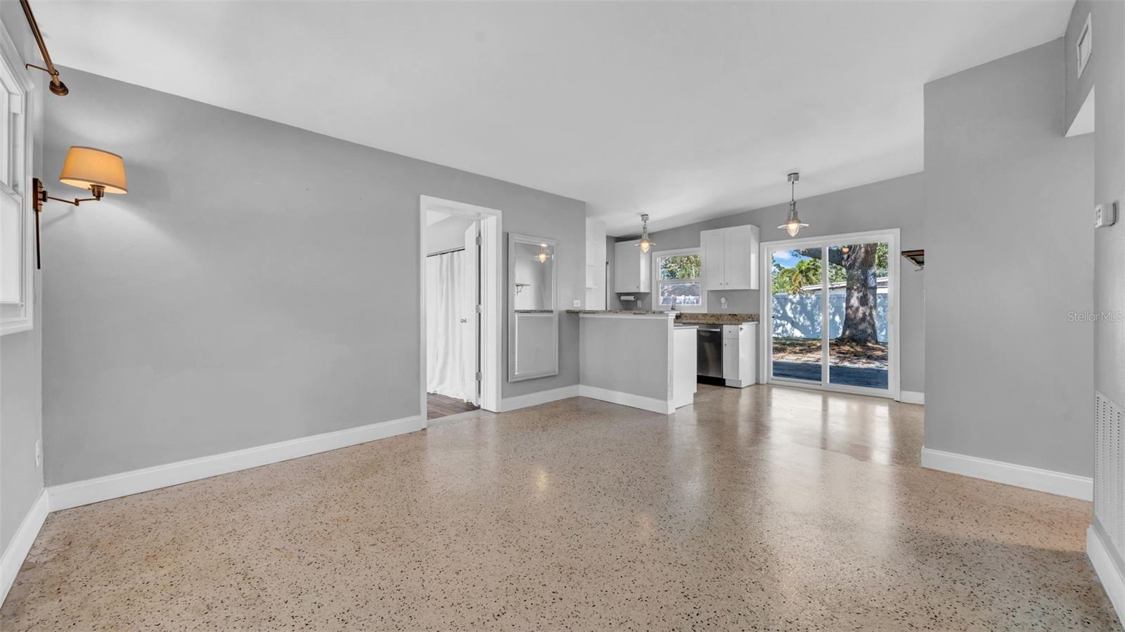 5601 CEDAR ST NE, ST PETERSBURG, FL, 33703