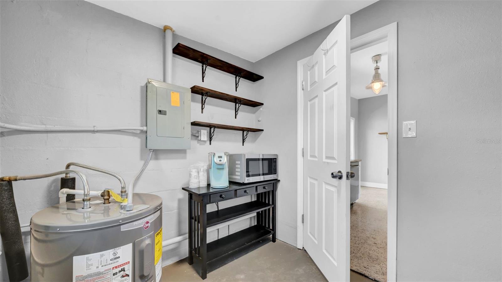 5601 CEDAR ST NE, ST PETERSBURG, FL, 33703