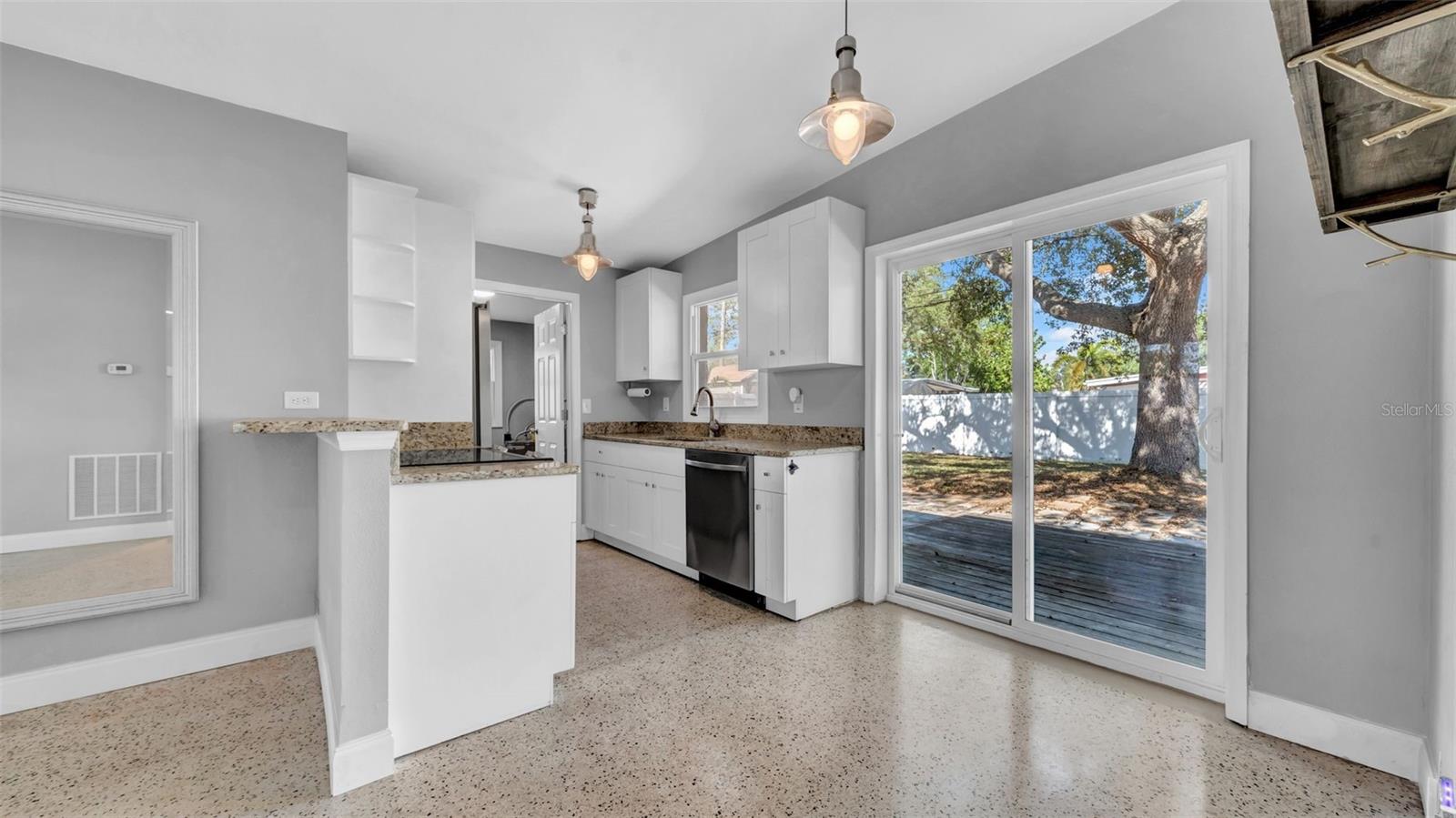 5601 CEDAR ST NE, ST PETERSBURG, FL, 33703