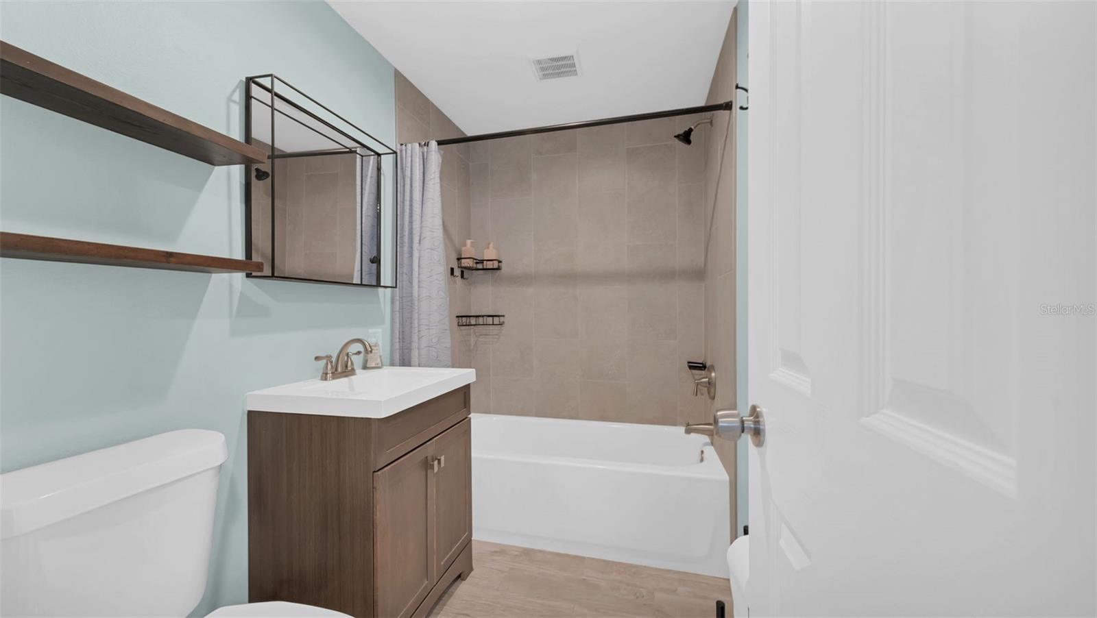 5601 CEDAR ST NE, ST PETERSBURG, FL, 33703