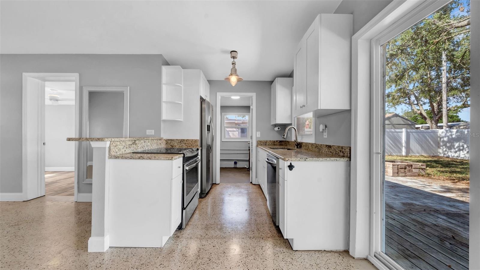 5601 CEDAR ST NE, ST PETERSBURG, FL, 33703