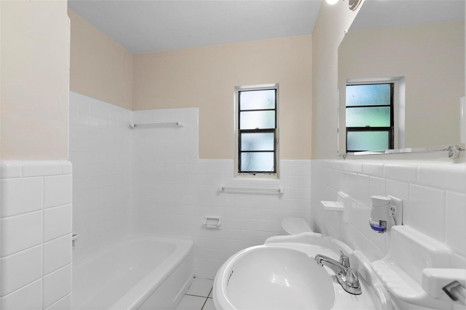 825 BALTIMORE DR, ORLANDO, FL, 32810