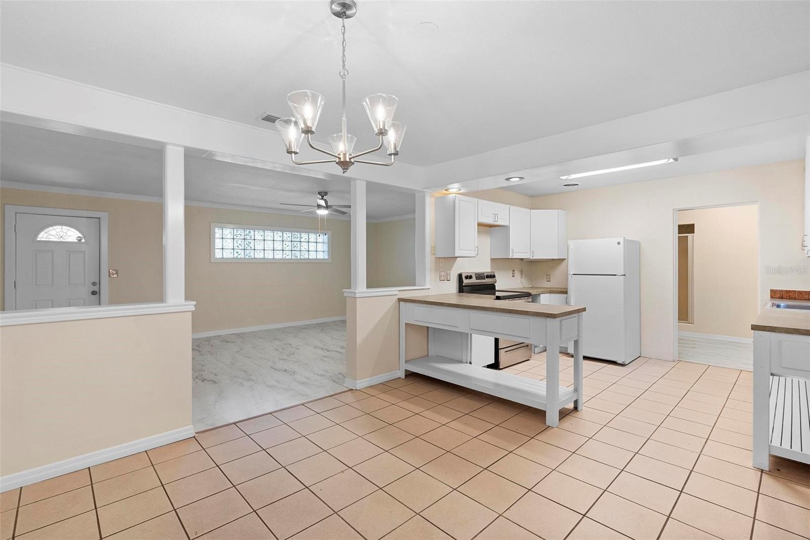 825 BALTIMORE DR, ORLANDO, FL, 32810