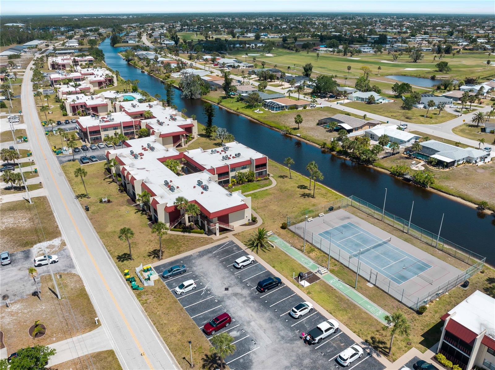 C7508552 Property Photo