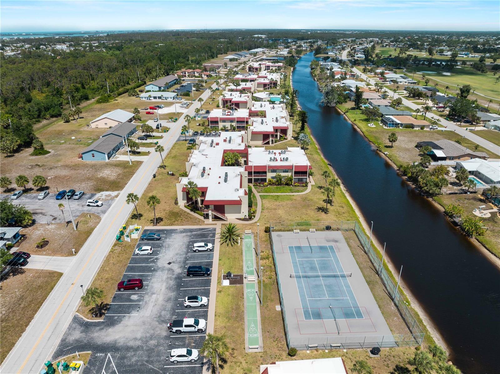 C7508552 Property Photo