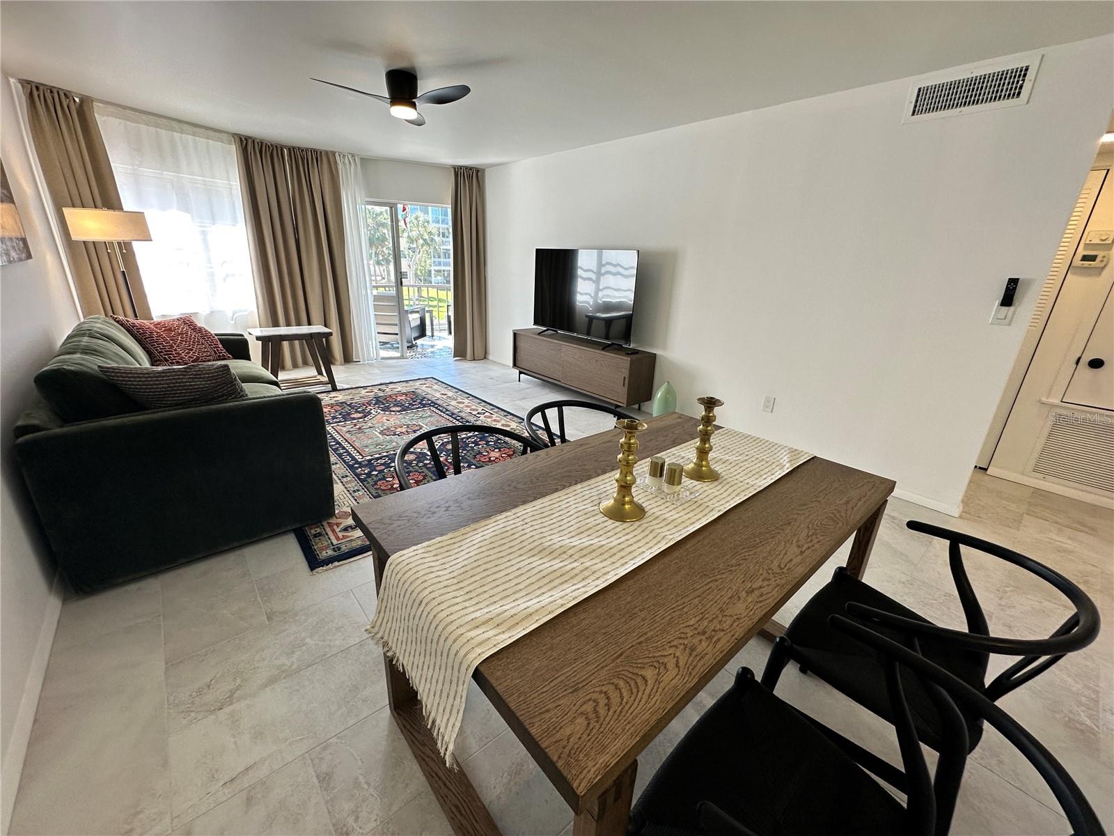 1300 N PORTOFINO DR #205, SARASOTA, FL, 34242