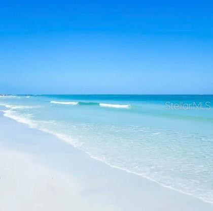 1300 N PORTOFINO DR #205, SARASOTA, FL, 34242