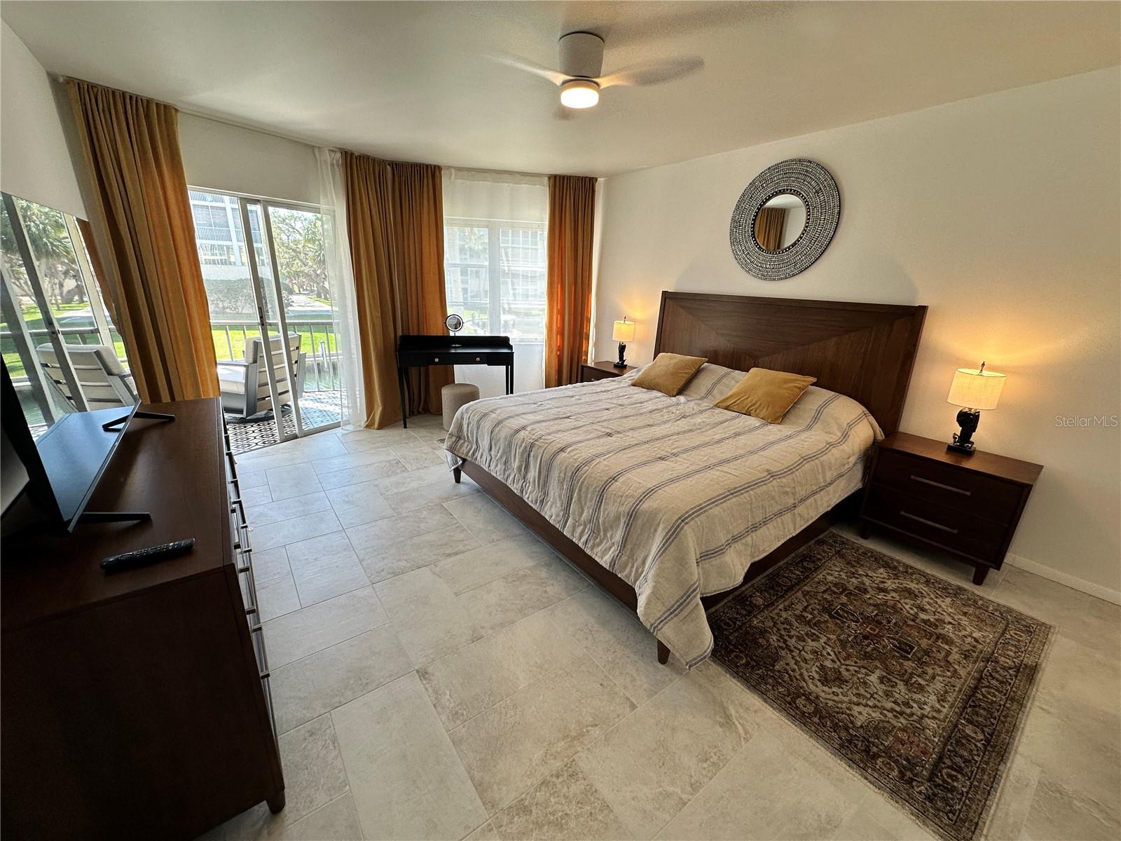 1300 N PORTOFINO DR #205, SARASOTA, FL, 34242