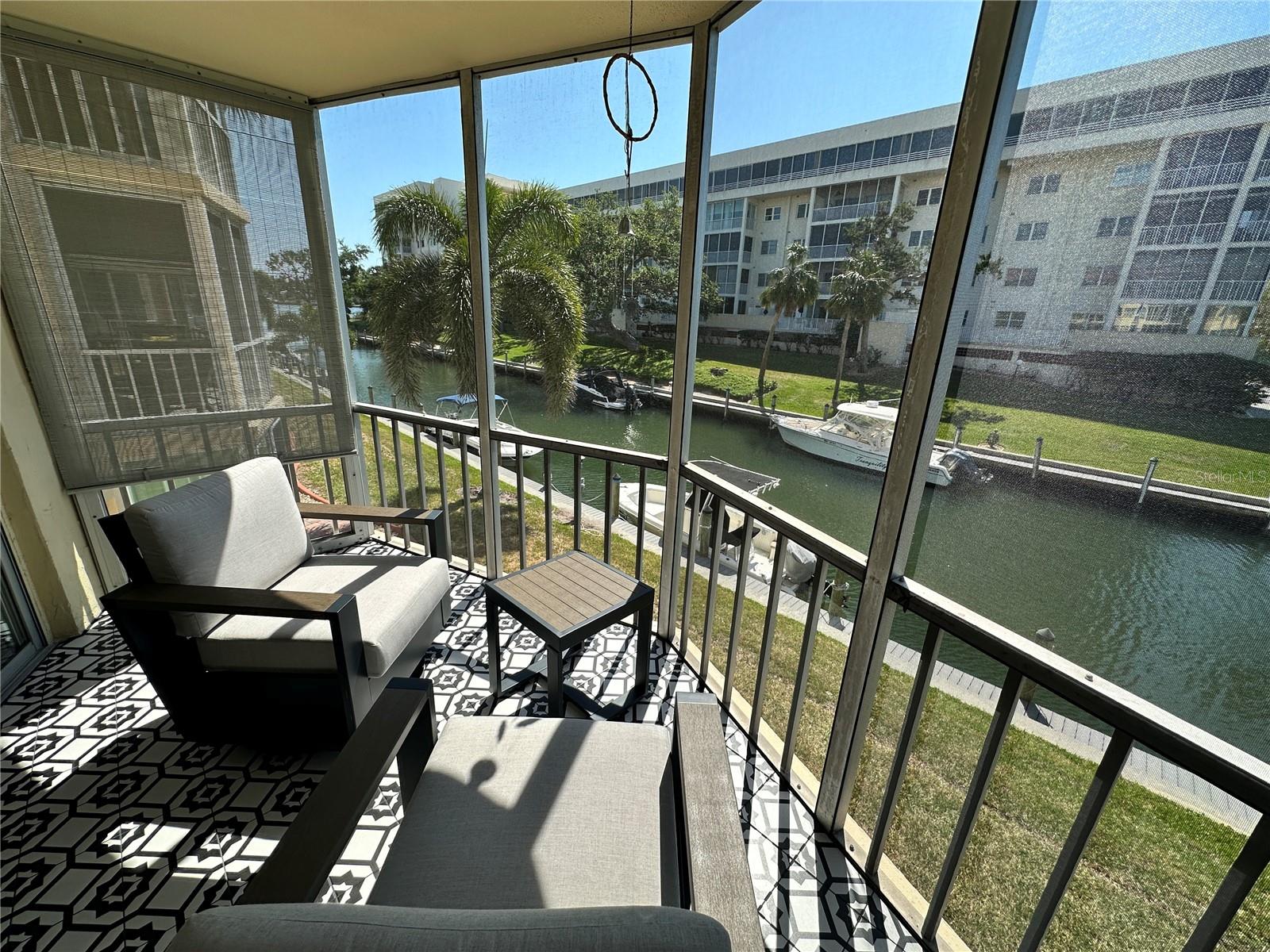 1300 N PORTOFINO DR #205, SARASOTA, FL, 34242