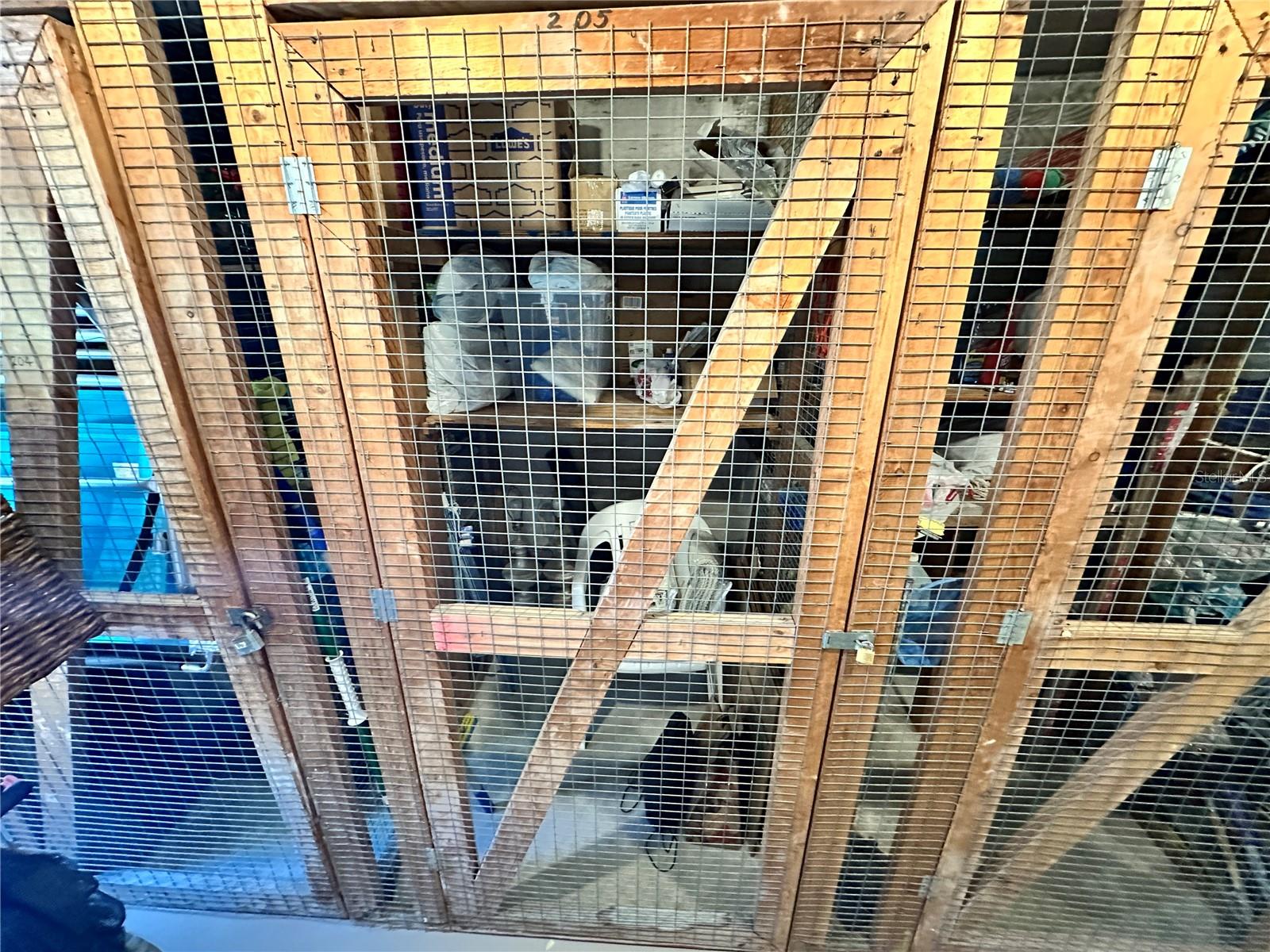 1300 N PORTOFINO DR #205, SARASOTA, FL, 34242