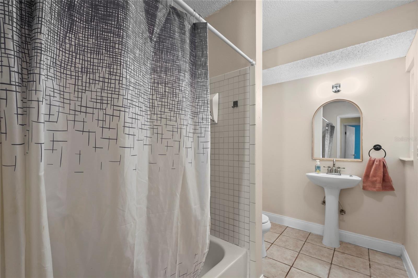 2219 LOCKWOOD MEADOWS CIR, SARASOTA, FL, 34234