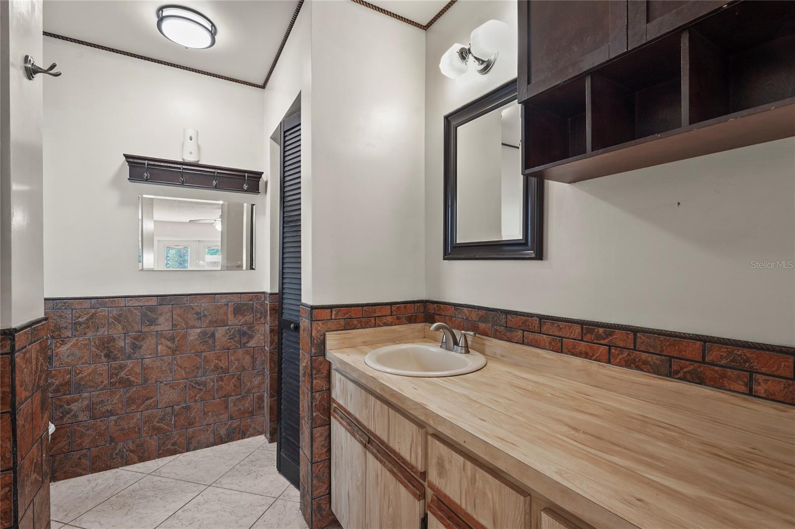 2219 LOCKWOOD MEADOWS CIR, SARASOTA, FL, 34234