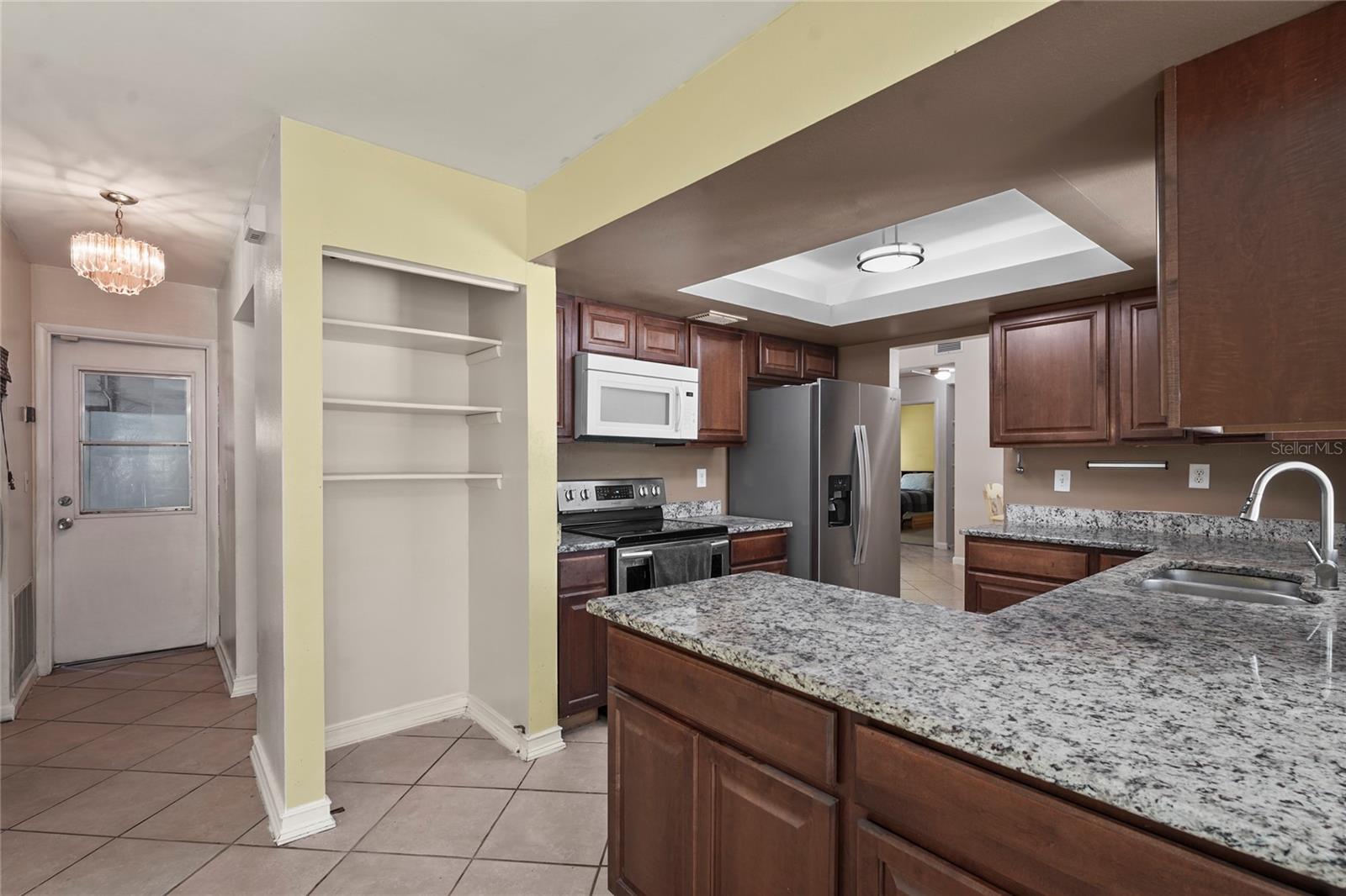 2219 LOCKWOOD MEADOWS CIR, SARASOTA, FL, 34234