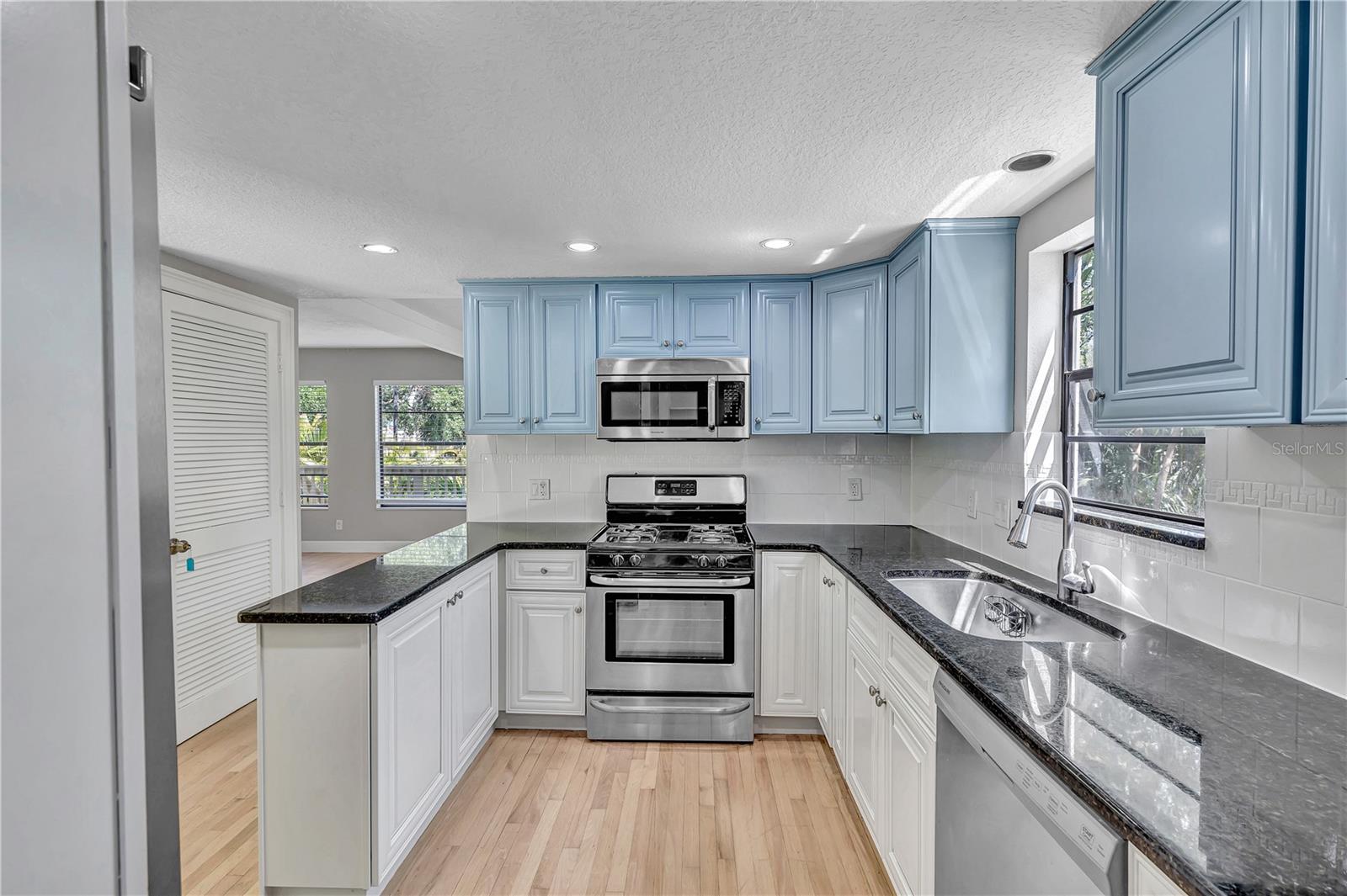 304 16TH AVE N, ST PETERSBURG, FL, 33704