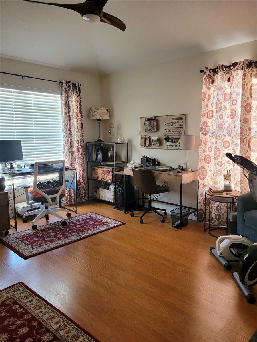 584 52ND AVE N, ST PETERSBURG, FL, 33703