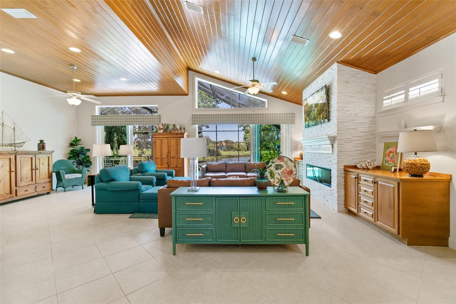 61 KINGFISHER LN, PALM COAST, FL, 32137