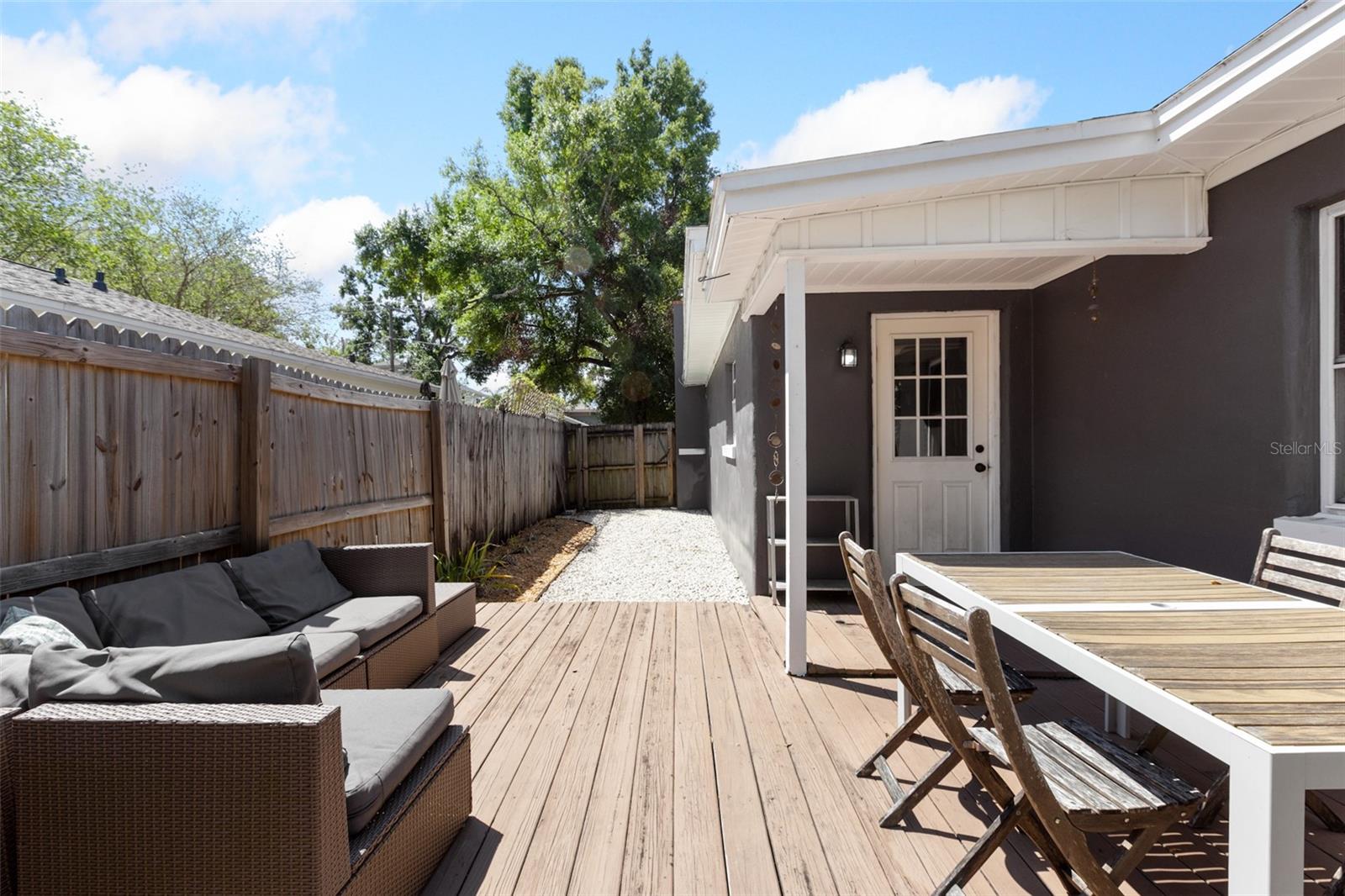 1222 E POWHATAN AVE, TAMPA, FL, 33604