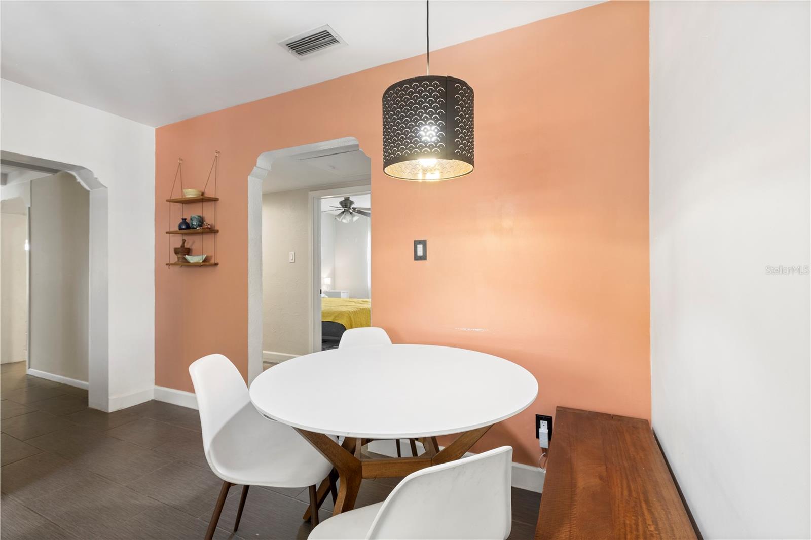 1222 E POWHATAN AVE, TAMPA, FL, 33604