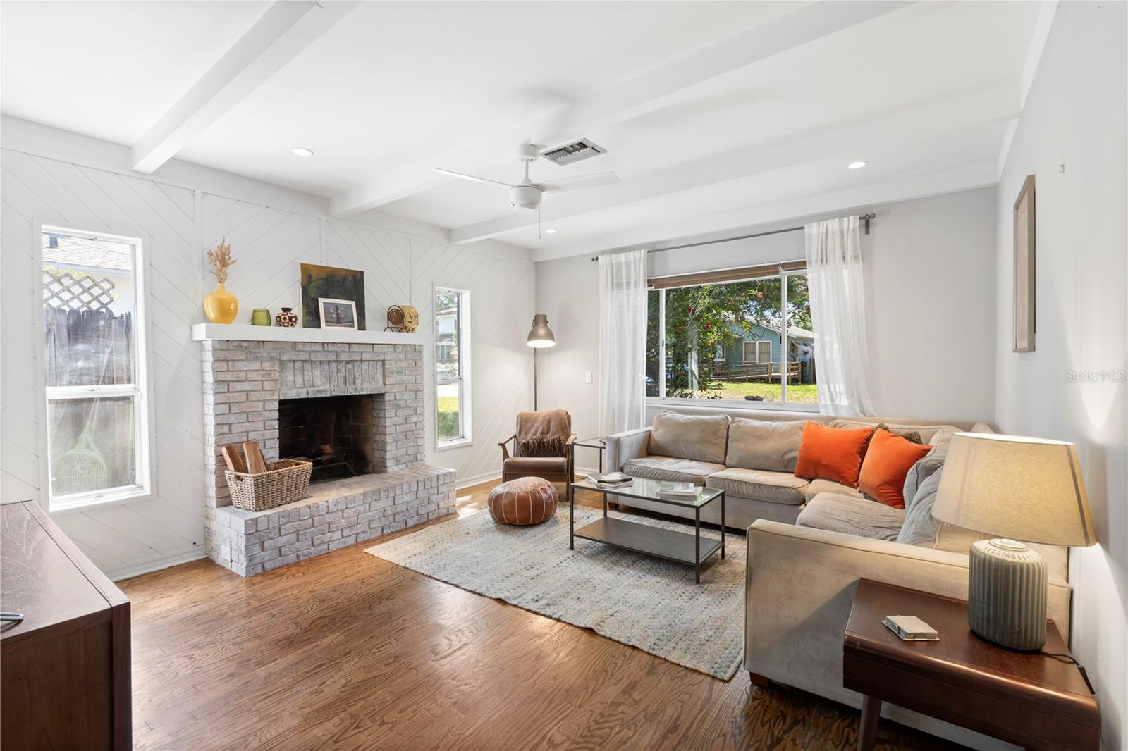 1222 E POWHATAN AVE, TAMPA, FL, 33604